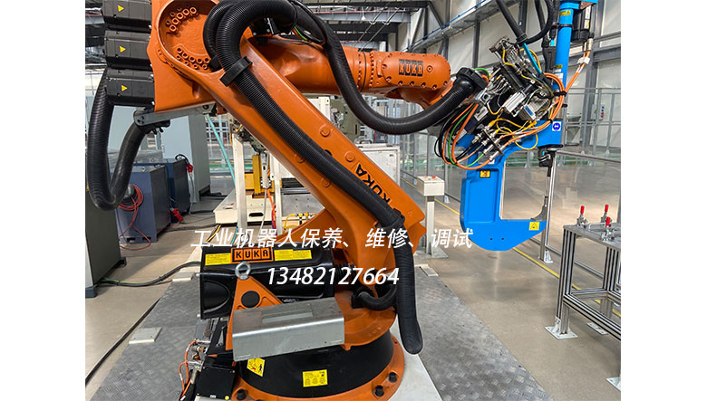 KUKA KR210機器人保養(yǎng)(圖1)